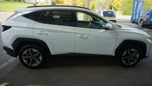 Hyundai Tucson 1.6 48V Amplia 4WD