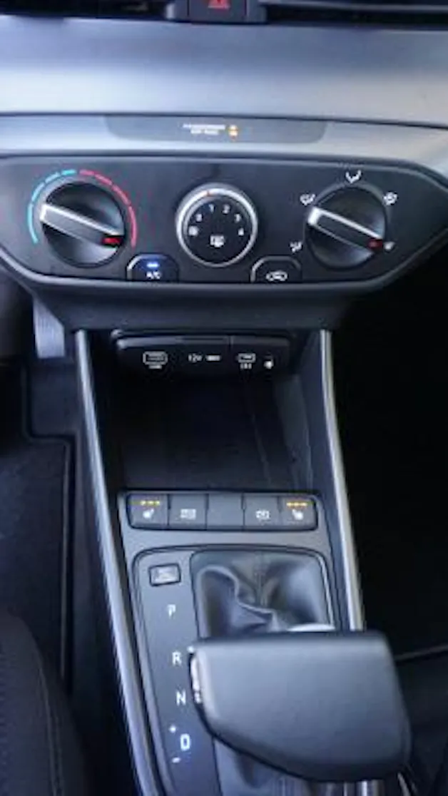Hyundai i20 1.0 T-GDi Amplia DCT