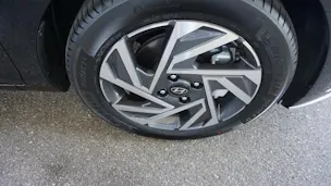 Hyundai i20 1.0 T-GDi Amplia DCT