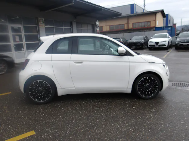 Fiat 500 3+1 electric 87 kW Icon