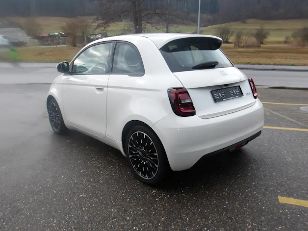 Fiat 500 3+1 electric 87 kW Icon