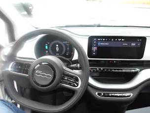 Fiat 500 3+1 electric 87 kW Icon