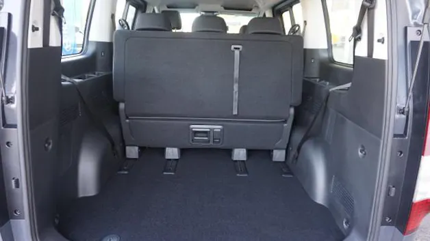 Hyundai Staria W. 1.6 HEV Amplia