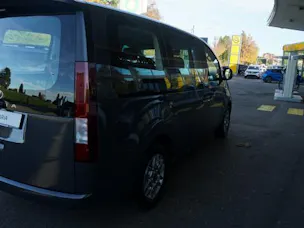 Hyundai Staria W. 1.6 HEV Amplia