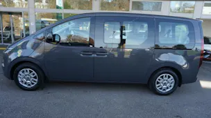 Hyundai Staria W. 1.6 HEV Amplia