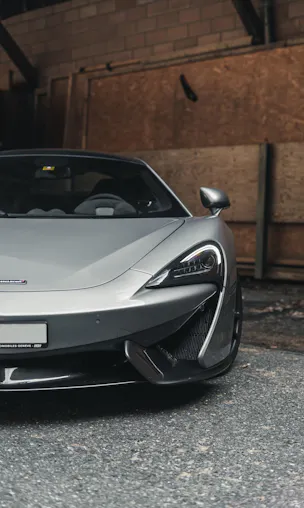McLaren 570S Coupé 3.8 V8 SSG