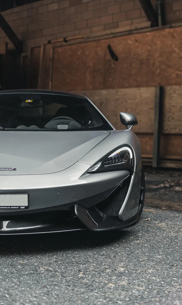 McLaren 570S Coupé 3.8 V8 SSG