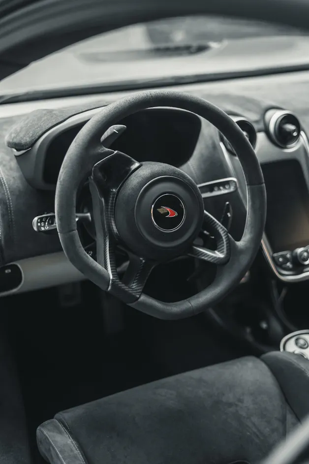 McLaren 570S Coupé 3.8 V8 SSG