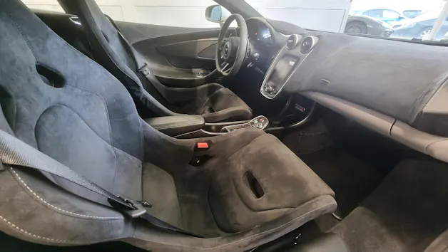 McLaren 570S Coupé 3.8 V8 SSG