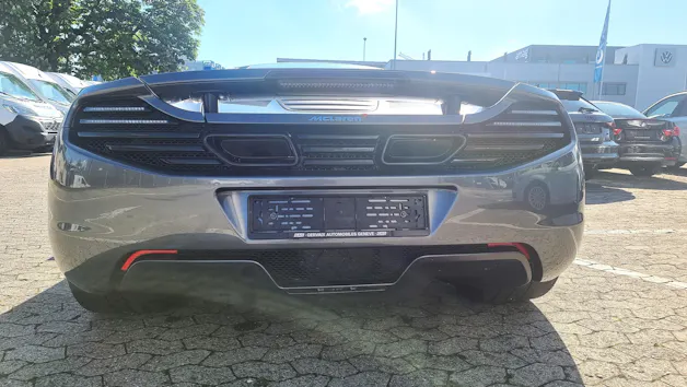 McLaren MP4-12C Coupé 3.8 V8 SSG