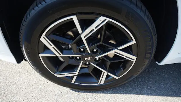 Hyundai Tucson 1.6 HEV N-L LUX 4W