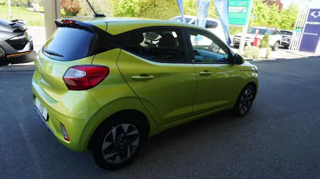 Hyundai i10 1.2 Amplia Aut.