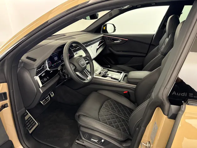 Audi Q8 SUV TDI quattro 210kW S line