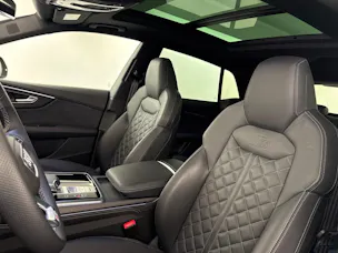 Audi Q8 SUV TDI quattro 210kW S line