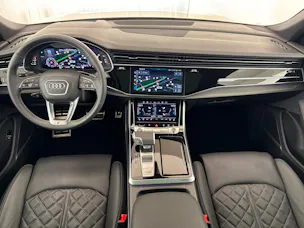 Audi Q8 SUV TDI quattro 210kW S line