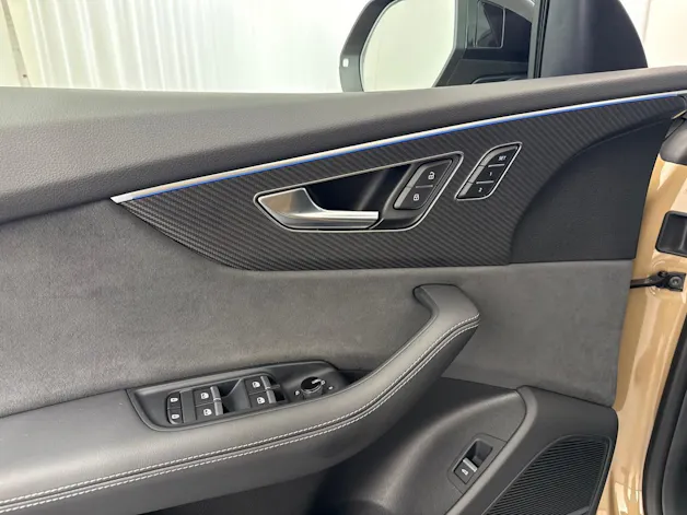 Audi Q8 SUV TDI quattro 210kW S line