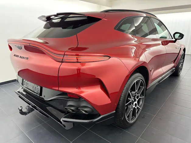 Aston Martin DBX 707 4.0 V8
