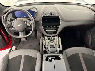 Aston Martin DBX 707 4.0 V8