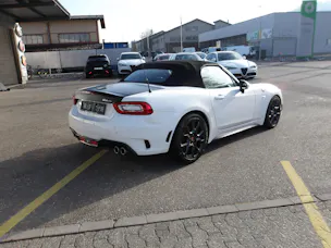 Fiat 124 Spider 1.4 TB Abarth Automatic