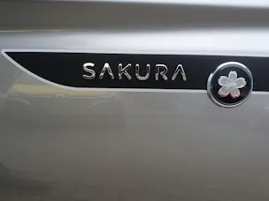 Suzuki Swift 1.2 Sakura Top Hybrid 4x4