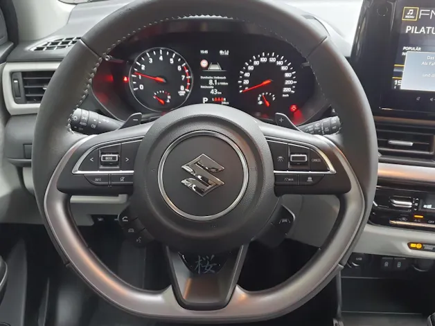Suzuki Swift 1.2 Sakura Top Hybrid 4x4