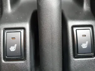 Suzuki Swift 1.2 Sakura Top Hybrid 4x4