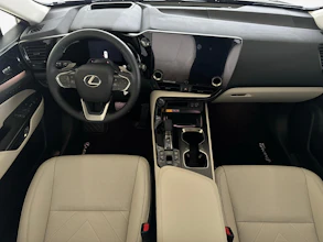 https://vehicle.imgix.net/4295730/fc51bb3a-a437-4ad9-9f19-22fb609eeef7.jpg
