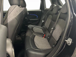 https://vehicle.imgix.net/4295737/05581dae-866b-455d-a54d-5584f35d5c77.jpg