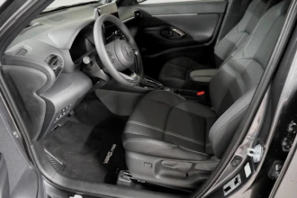 https://vehicle.imgix.net/4295742/3aa291d4-4aeb-4582-8f42-9a0e281afec2.jpg