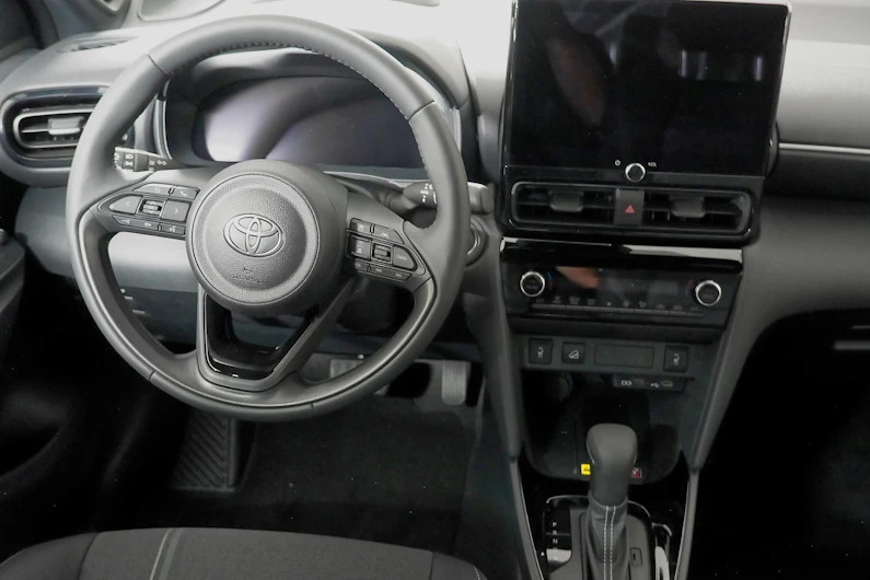 Fahrzeugbild TOYOTA YARIS CROSS