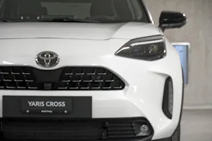 Toyota Yaris Cross 1.5 VVT-i HSD Premium AWD-i