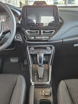 Suzuki S-Cross 1.4 T Sakura Top Hybrid 4x4