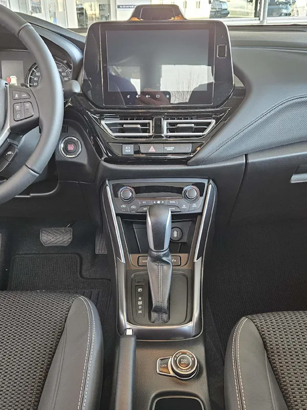 Suzuki S-Cross 1.4 T Sakura Top Hybrid 4x4