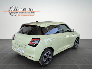 Suzuki Swift 1.2 Sakura Top Hybrid 4x4