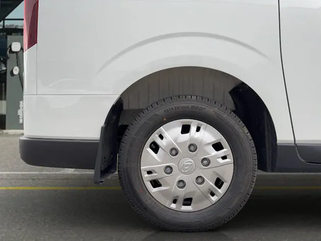 Maxus eDeliver 7 fourg. L1 E-Motor 7 77 kWh FWD