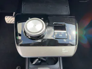 MG 4 Xpower 64kWh 4x4 435 ch