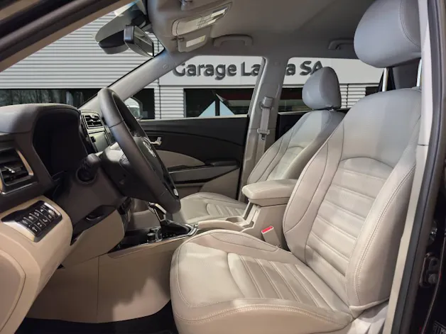 SsangYong Tivoli 1.5 T-Gdi Sapphire 4WD AT