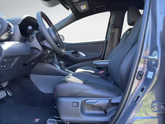 Toyota Yaris 1.5 VVT-i HSD GR Sport