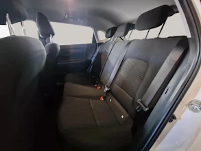 https://vehicle.imgix.net/4295876/bc7cb6aa-4384-464e-98d1-3b57cb9c26d6.jpg