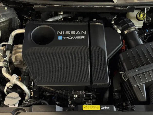 Nissan X-Trail 1.5 VC-T N-Trek e-4orc 214 ch, 5 places