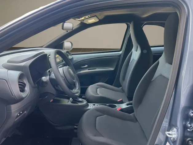Toyota Aygo X 1.5 VVT-i HSD Comfort