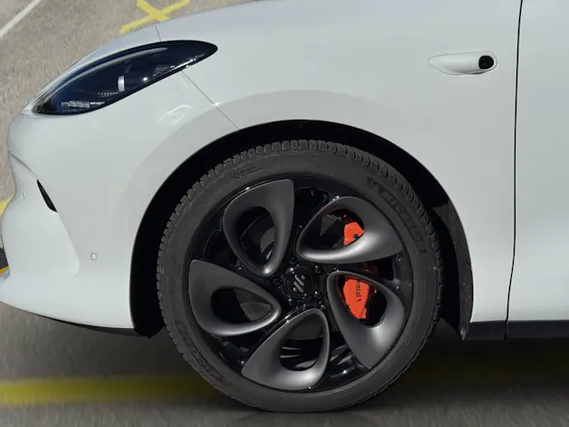 MG IM6 100 kWh Performance 21 4WD 751 ch