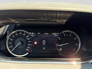 image du véhicule LAND ROVER Range Rover Evoque 2.0 T 250 R-Dynamic SE