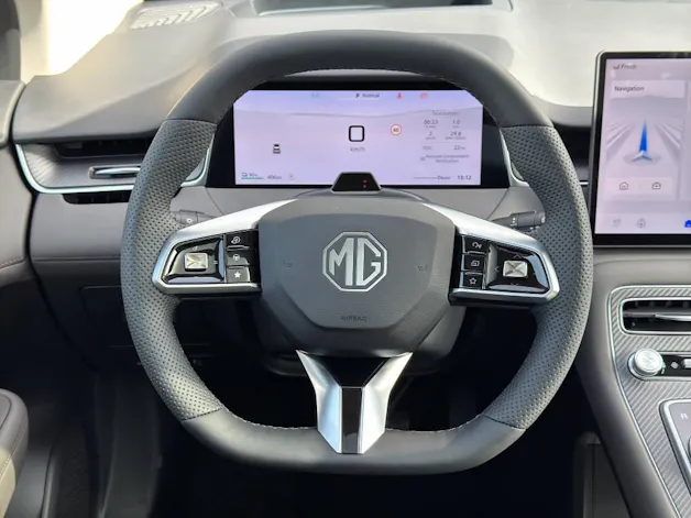 MG S6 EV 77 kWh Luxury 4WD 361 ch