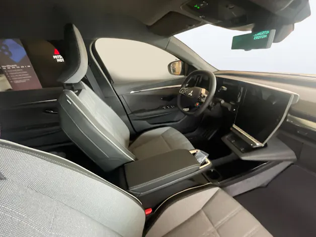 Mitsubishi Eclipse Cross Intense+