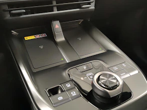 https://vehicle.imgix.net/4295974/2f66fa6d-8ae0-48d7-bbf0-979cd1f44e66.jpg