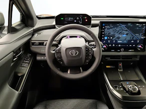 https://vehicle.imgix.net/4295974/e9ca64c2-2485-4ff8-829a-6105db40f977.jpg