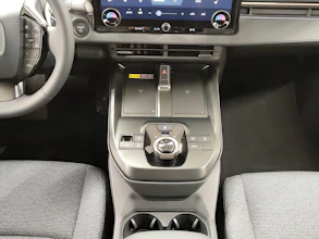 https://vehicle.imgix.net/4295974/f53b28eb-1859-416c-a7ec-d437c1b03a09.jpg