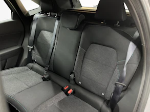 https://vehicle.imgix.net/4296073/368b8140-971f-4cea-9c71-f6c8105ccc96.jpg