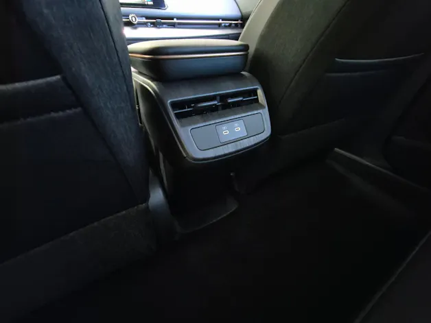 Nissan Ariya Advance